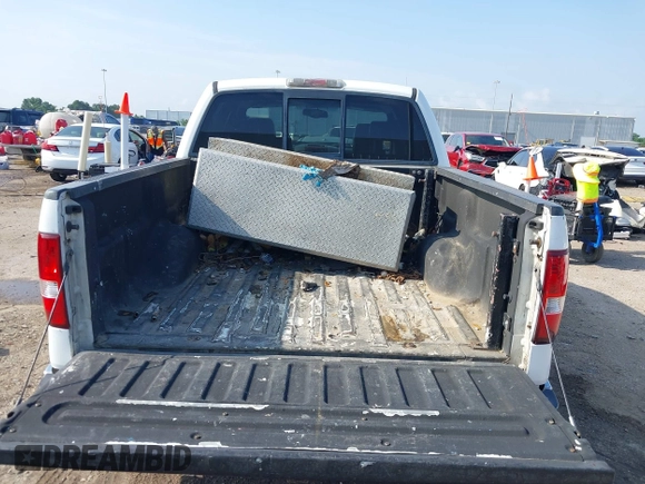 2005 Ford F-150 XLT with VIN 1FTPW12575FA79327, listed as a IAAI auction lot 42334343 with 363,658 mi miles and . Bid and sale history available at DreamBid. Image 18.