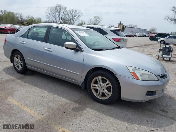 2007 Honda Accord Sdn LX SE with VIN JHMCM56327C013663, listed as a IAAI auction lot 42005628 with 167,927 mi miles. Bid and sale history available at carsss.com. Image 1.