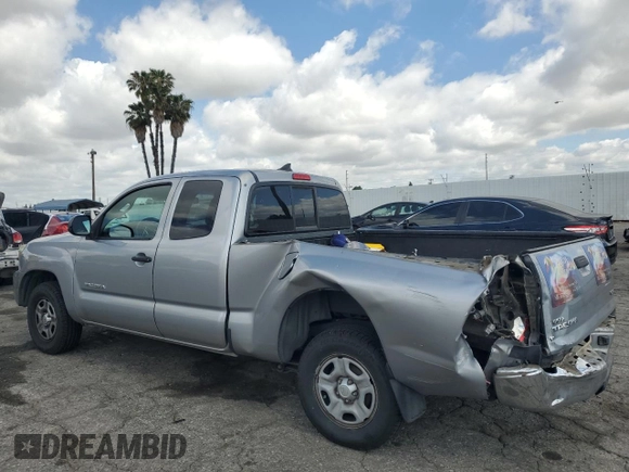 2014 Toyota Tacoma z VIN 5TFTX4CN7EX037942, wystawiony jako Copart lot #56764955 z przebiegiem 167 757 mil mil oraz Czysty tytuł • Clean title. Historia ofert i sprzedaży dostępna na DreamBid. Obrazek 2.