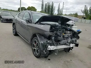 2024 Alfa Romeo Stelvio Veloce z VIN ZASPAKBN1R7D74757, wystawiony jako Copart lot #81093484 z przebiegiem 13 847 mil mil oraz Nie do naprawy • Non repairable. Historia ofert i sprzedaży dostępna na DreamBid. Obrazek 12.