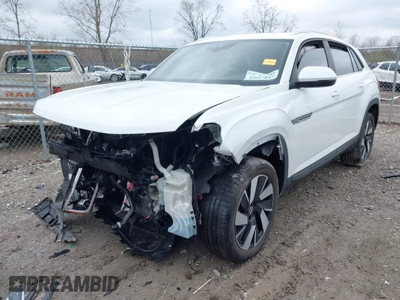 2024 Volkswagen Atlas SE with VIN 1V2KE2CA3RC235187, listed as a IAAI auction lot 42017847 with 12,575 mi miles and . Bid and sale history available at DreamBid. Image 2.