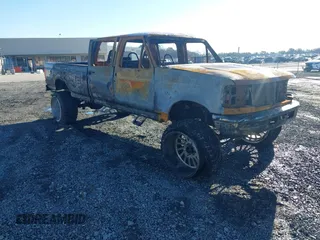1997 Ford F-350 с VIN 1FTJW36F2VEC00761, выставлен на аукционе IAAI как лот 41371536 с пробегом Не указан миль и . История ставок и продаж доступна на DreamBid. Изображение 1.