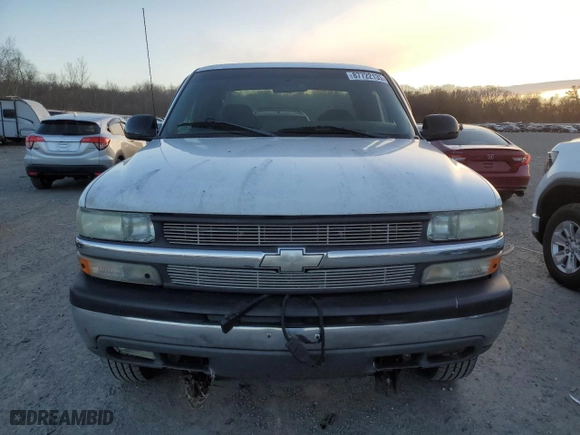 2000 Chevrolet Silverado 2500 LS with VIN 1GCGK29U4YE280269, listed as a Copart auction lot 87722135 with 231,135 mi miles and Clean Title. Bid and sale history available at carsss.com. Image 5.