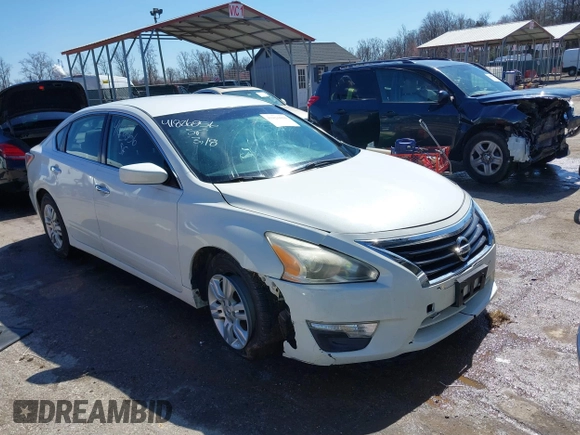 2014 Nissan Altima SV with VIN 1N4AL3AP1EN349712, listed as a IAAI auction lot 41826856 with 149,101 mi miles and . Bid and sale history available at carsss.com. Image 1.