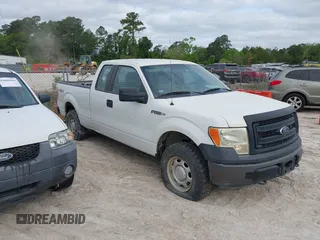 2013 Ford F-150 XL with VIN 1FTFX1EF5DKD65924, listed as a IAAI auction lot 42088693 with 58,714 mi miles and . Bid and sale history available at carsss.com. Image 1.