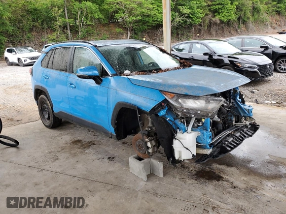 2020 Toyota RAV4 LE with VIN 2T3K1RFV9LW095865, listed as a Copart auction lot 54008935 with 54,641 mi miles and Clean Title. Bid and sale history available at carsss.com. Image 4.