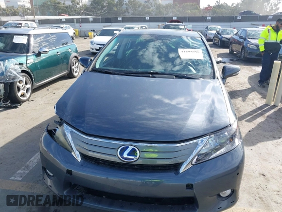 2010 Lexus HS 250h with VIN JTHBB1BAXA2008139, listed as a IAAI auction lot 41695056 with 129,505 mi miles. Bid and sale history available at carsss.com. Image 12.