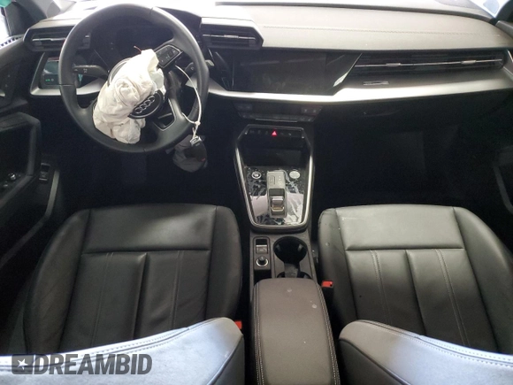 2024 Audi A3 Premium z VIN WAUAUDGY8RA080339, wystawiony jako Copart lot #56748905 z przebiegiem 30 467 mil mil oraz Czysty tytuł • Clean title. Historia ofert i sprzedaży dostępna na DreamBid. Obrazek 8.