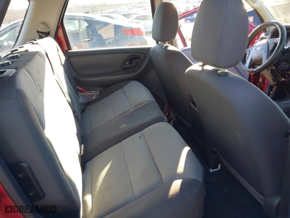 2007 Ford Escape XLS with VIN 1FMYU02Z87KA40260, listed as a IAAI auction lot 41588287 with 188,144 mi miles. Bid and sale history available at carsss.com. Image 8.