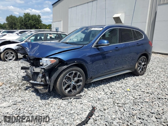 2021 BMW X1 sDrive28i z VIN WBXJG7C06M5S00879, wystawiony jako Copart lot #55572445 z przebiegiem 28 252 mil mil oraz Tytuł czysty. Historia ofert i sprzedaży dostępna na DreamBid. Obrazek 1.