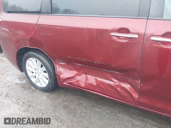 2015 Toyota Sienna Ltd with VIN 5TDDK3DC5FS106080, listed as a IAAI auction lot 41579010 with 133,495 mi miles. Bid and sale history available at carsss.com. Image 6.
