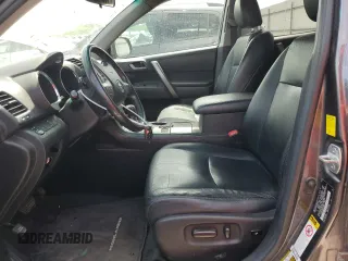 2010 Toyota Highlander Sport z VIN 5TDEK3EH3AS001867, wystawiony jako Copart lot #52792345 z przebiegiem 191 658 mil mil oraz Szkoda całkowita • Salvage title. Historia ofert i sprzedaży dostępna na DreamBid. Obrazek 7.