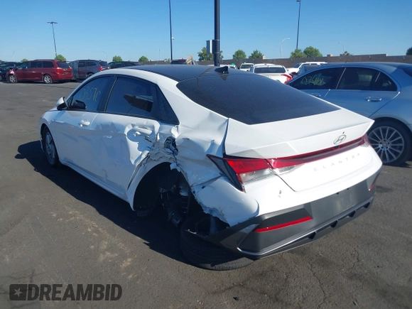 2024 Hyundai Elantra SE with VIN KMHLL4DG8RU816118, listed as a IAAI auction lot 42503570 with 18,730 mi miles and . Bid and sale history available at DreamBid. Image 14.