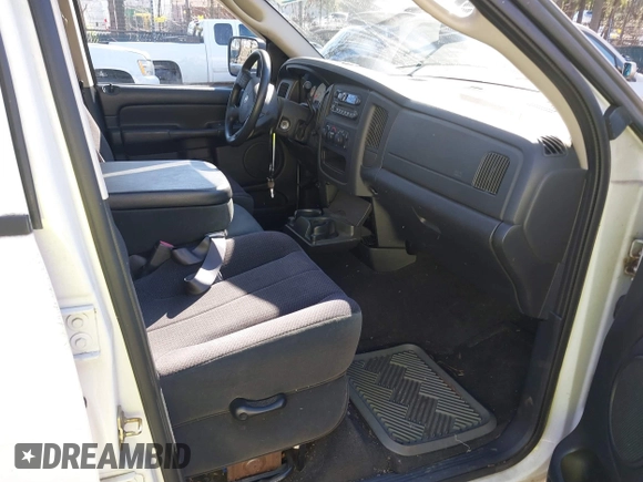 2004 Dodge Ram 2500 SLT with VIN 3D7KA28C84G236063, listed as a IAAI auction lot 41833455 with 159,564 mi miles. Bid and sale history available at carsss.com. Image 5.