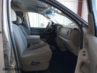 2005 Dodge Ram 1500 SLT with VIN 1D7HU18D35S198322, listed as a IAAI auction lot 41650788 with 220,072 mi miles. Bid and sale history available at carsss.com. Image 5.