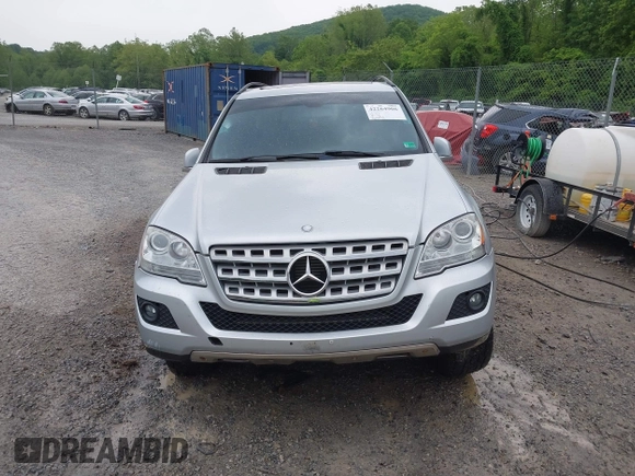 2011 Mercedes-Benz M 350 z VIN 4JGBB2FB2BA716074, wystawiony jako IAAI lot #42264906 z przebiegiem 165 077 mil mil oraz . Historia ofert i sprzedaży dostępna na DreamBid. Obrazek 12.