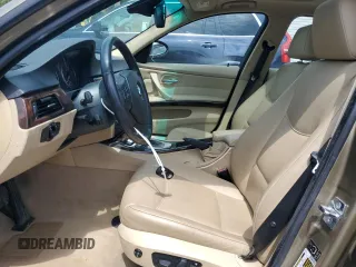 2006 BMW 3 Series 325xi z VIN WBAVD135X6KV07733, wystawiony jako Copart lot #64378665 z przebiegiem 116 849 mil mil oraz Szkoda całkowita • Salvage title. Historia ofert i sprzedaży dostępna na DreamBid. Obrazek 7.