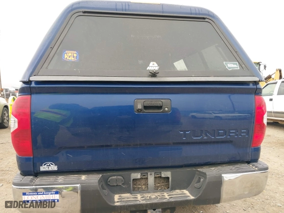 2014 Toyota Tundra 4WD Truck SR with VIN 5TFUY5F1XEX352184, listed as a IAAI auction lot 40732632 with 107,262 mi miles. Bid and sale history available at carsss.com. Image 17.