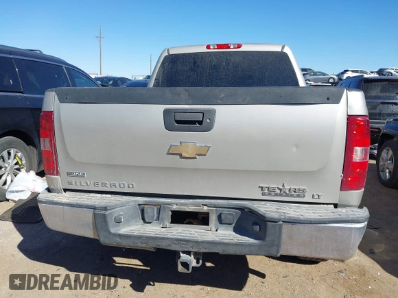 2009 Chevrolet Silverado 1500 LT with VIN 3GCEC23099G252407, listed as a IAAI auction lot 41754180 with 188,319 mi miles. Bid and sale history available at carsss.com. Image 16.