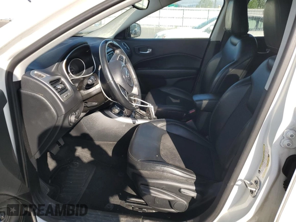 2018 Jeep Compass Latitude z VIN 3C4NJDBB8JT245898, wystawiony jako Copart lot #54578425 z przebiegiem 115 236 mil mil oraz Szkoda całkowita • Salvage title. Historia ofert i sprzedaży dostępna na DreamBid. Obrazek 7.