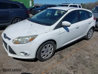 2012 Ford Focus SE with VIN 1FAHP3K25CL122733, listed as a IAAI auction lot 41836880 with 125,439 mi miles. Bid and sale history available at carsss.com. Image 2.