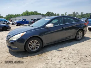 2013 Hyundai Sonata GLS z VIN 5NPEB4AC4DH744497, wystawiony jako Copart lot #57504635 z przebiegiem 183 445 mil mil oraz Czysty tytuł • Clean title. Historia ofert i sprzedaży dostępna na DreamBid. Obrazek 1.