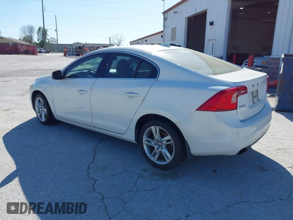2015 Volvo S60 T5 Drive-E Platinum with VIN YV140MFM7F1346644, listed as a IAAI auction lot 41984716 with 78,210 mi miles. Bid and sale history available at carsss.com. Image 3.