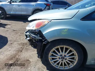 2013 Ford C-Max SE with VIN 1FADP5AUXDL557729, listed as a IAAI auction lot 41802589 with 105,108 mi miles. Bid and sale history available at carsss.com. Image 17.