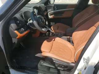 2024 MINI Countryman John Cooper Works z VIN WMZ33BS09R3R45926, wystawiony jako Copart lot #62979634 z przebiegiem 2 993 mil mil oraz Szkoda całkowita • Salvage title. Historia ofert i sprzedaży dostępna na DreamBid. Obrazek 7.