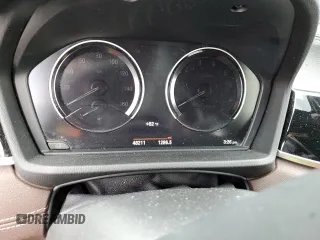2021 BMW X1 xDrive28i z VIN WBXJG9C02M5S69998, wystawiony jako Copart lot #54782065 z przebiegiem 48 211 mil mil oraz Szkoda całkowita • Salvage title. Historia ofert i sprzedaży dostępna na DreamBid. Obrazek 9.