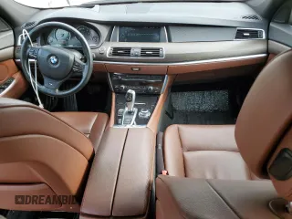 2013 BMW 5 Series GT 535i xDrive with VIN WBASP2C51DC339651, listed as a Copart auction lot 70028724 with 98,674 mi miles and Salvage Title. Bid and sale history available at carsss.com. Image 8.