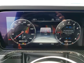 2024 Mercedes-Benz G 63 AMG with VIN W1NYC7HJ3RX508444, listed as a Copart auction lot 60316124 with 1,182 mi miles and Clean Title. Bid and sale history available at DreamBid. Image 9.
