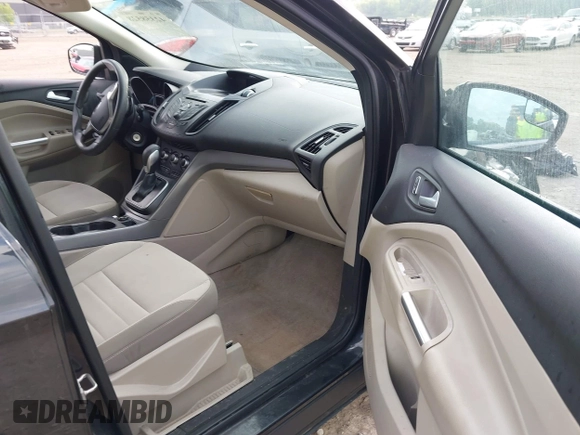 2014 Ford Escape SE z VIN 1FMCU9G9XEUA15367, wystawiony jako IAAI lot #42358528 z przebiegiem 145 994 mil mil oraz . Historia ofert i sprzedaży dostępna na DreamBid. Obrazek 5.