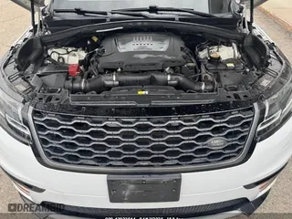 2018 Land Rover Range Rover Velar R-Dynamic SE with VIN SALYL2RV0JA718527, listed as a IAAI auction lot 42033844 with 113,882 mi miles. Bid and sale history available at carsss.com. Image 9.