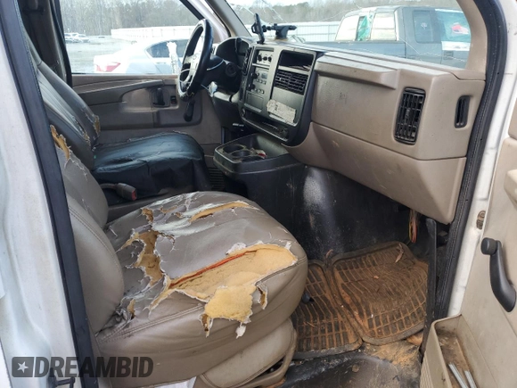 2003 Chevrolet Express Cargo with VIN 1GCFG25T731149766, listed as a Copart auction lot 44036855 with Not Provided miles and Non Repairable. Bid and sale history available at DreamBid. Image 8.