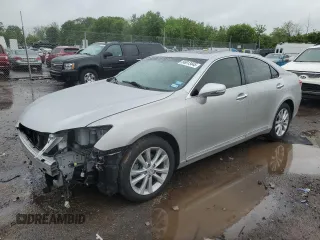 2012 Lexus ES 330 z VIN JTHBK1EG4C2510843, wystawiony jako Copart lot #56813445 z przebiegiem Nie podano mil oraz Szkoda całkowita • Salvage title. Historia ofert i sprzedaży dostępna na DreamBid. Obrazek 1.
