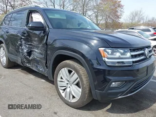 2019 Volkswagen Atlas SE z VIN 1V2UR2CA4KC616890, wystawiony jako IAAI lot #42080701 z przebiegiem 48 269 mil mil oraz . Historia ofert i sprzedaży dostępna na DreamBid. Obrazek 1.