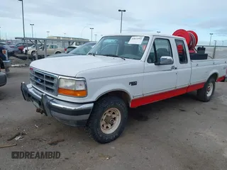 1996 Ford F-150 with VIN 1FTEX14H2TKA29905, listed as a IAAI auction lot 41871592 with 1 mi miles. Bid and sale history available at carsss.com. Image 2.