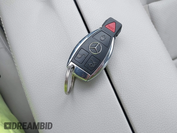 2014 Mercedes-Benz E 350 Sport with VIN WDDHF5KB2EA812825, listed as a IAAI auction lot 41976973 with 121,000 mi miles and . Bid and sale history available at DreamBid. Image 11.