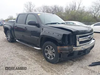 2008 Chevrolet Silverado 1500 LTZ with VIN 3GCEK13J38G310578, listed as a IAAI auction lot 42017041 with 231,632 mi miles. Bid and sale history available at carsss.com. Image 1.
