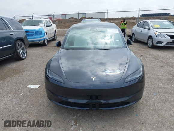 2024 Tesla Model 3 z VIN 5YJ3E1EA5RF870377, wystawiony jako IAAI lot #41933727 z przebiegiem 2 183 mil mil oraz . Historia ofert i sprzedaży dostępna na DreamBid. Obrazek 12.