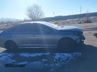 2018 Hyundai Sonata Limited with VIN 5NPE34AF6JH670261, listed as a IAAI auction lot 41350253 with 120,075 mi miles. Bid and sale history available at carsss.com. Image 13.