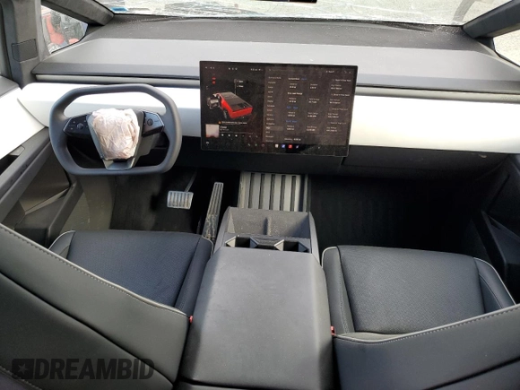 2024 Tesla Cybertruck z VIN 7G2CEHED7RA020473, wystawiony jako Copart lot #55123035 z przebiegiem 4 835 mil mil oraz Szkoda całkowita • Salvage title. Historia ofert i sprzedaży dostępna na DreamBid. Obrazek 8.