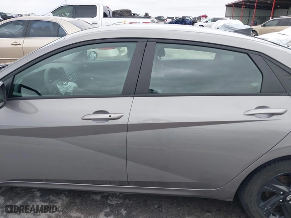 2022 Hyundai Elantra Essential with VIN KMHLM4AG8NU325382, listed as a IAAI auction lot 41503533 with 65,631 mi miles. Bid and sale history available at carsss.com. Image 15.