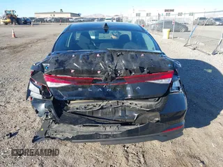 2023 Hyundai Elantra SEL z VIN KMHLS4AG8PU599223, wystawiony jako IAAI lot #41295731 z przebiegiem 13 255 mil mil oraz . Historia ofert i sprzedaży dostępna na DreamBid. Obrazek 16.