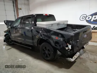 2016 Ford F-150 XLT with VIN 1FTEW1EF7GFA21880, listed as a Copart auction lot 43583745 with 176,071 mi miles and Clean Title. Bid and sale history available at carsss.com. Image 2.
