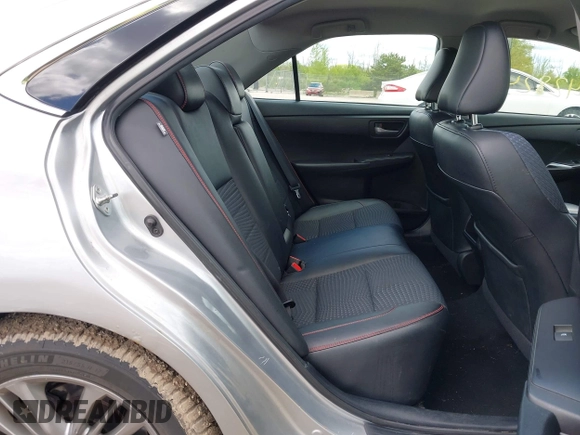 2015 Toyota Camry XLE z VIN 4T1BF1FK3FU956947, wystawiony jako IAAI lot #42342824 z przebiegiem 222 565 mil mil oraz . Historia ofert i sprzedaży dostępna na DreamBid. Obrazek 8.