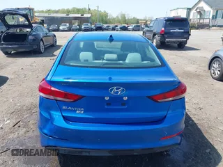 2017 Hyundai Elantra SE z VIN KMHD74LF6HU144401, wystawiony jako IAAI lot #42067279 z przebiegiem 99 687 mil mil oraz . Historia ofert i sprzedaży dostępna na DreamBid. Obrazek 17.