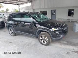2022 Jeep Compass Trailhawk with VIN 3C4NJDDB5NT164201, listed as a IAAI auction lot 42214973 with 92,668 mi miles and . Bid and sale history available at DreamBid. Image 1.