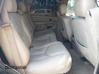 2005 Chevrolet Tahoe LT with VIN 1GNEK13T05R136750, listed as a IAAI auction lot 42054813 with 1 mi miles. Bid and sale history available at carsss.com. Image 8.